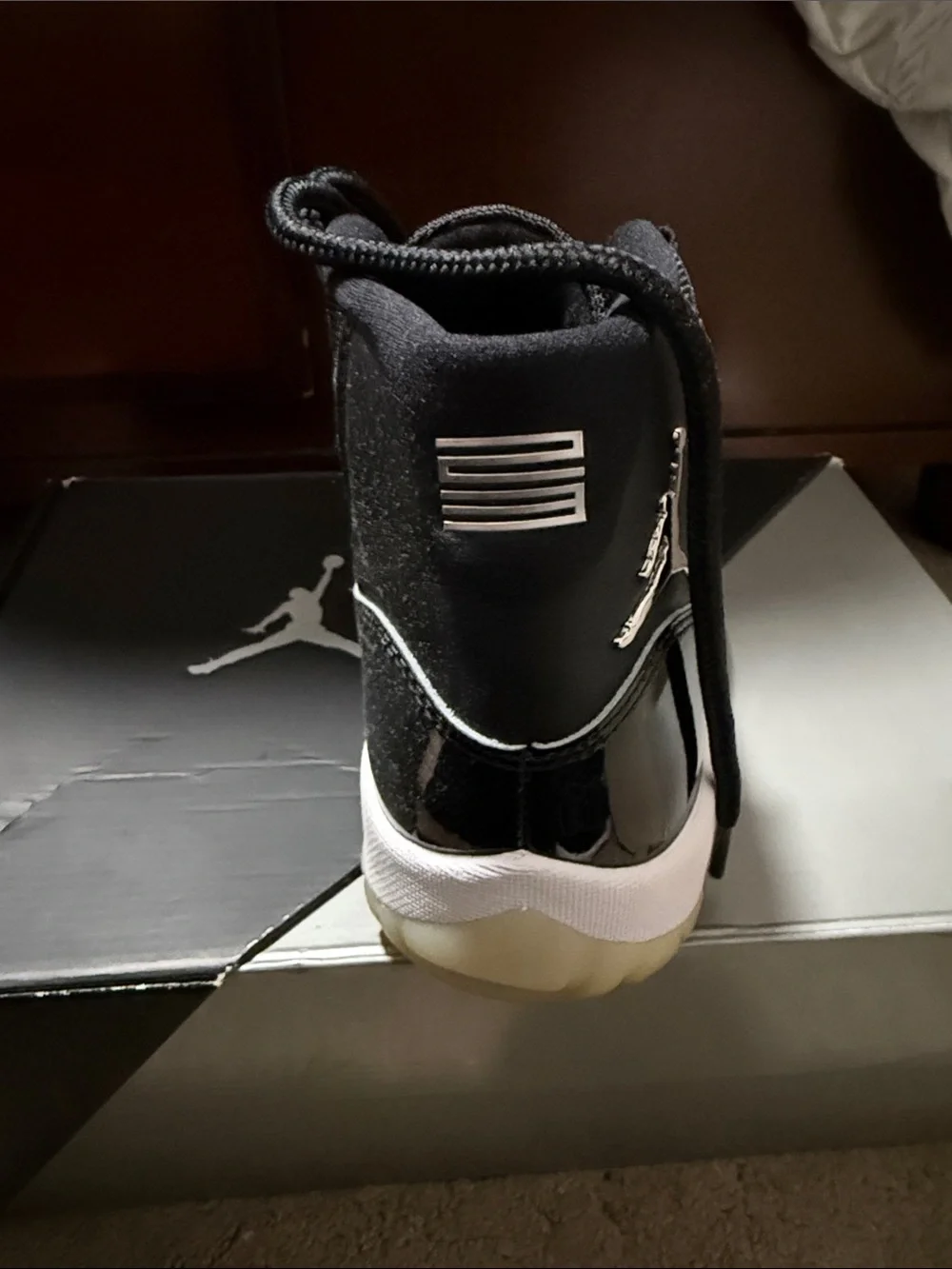 Air Jordan Retro 11 - Picture 10 of 15